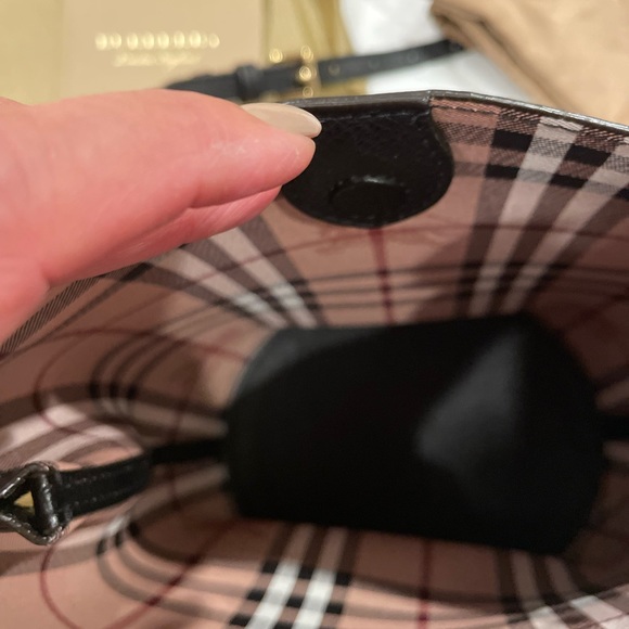 EUC Burberry bucket crossbody with dust bag and original tissue and box. Black - Picture 9 of 16